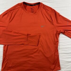 Nike Running Swift Dri-FIT Element UV Women's Large Red Long Sleeve Zipper